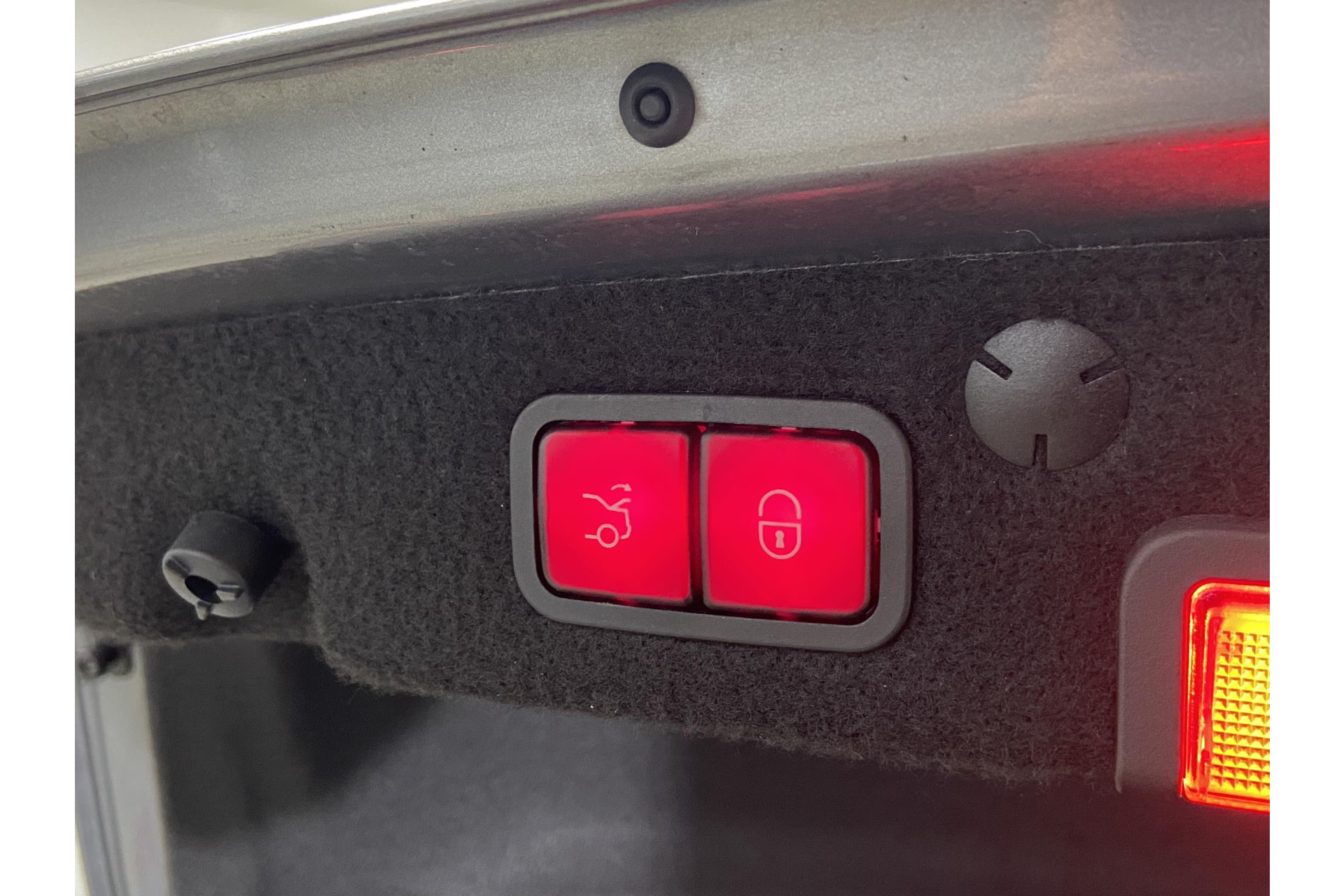 Mercedes-Benz C-Klasse C63S C63 63 S AMG*HUD*IWC*PANO*LED*CARBON*DISTR+